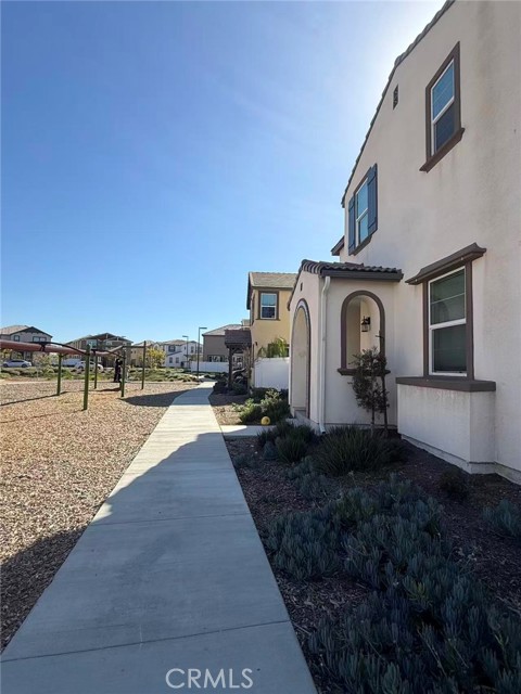 Detail Gallery Image 6 of 23 For 40718 Melrose Dr, Temecula,  CA 92591 - 4 Beds | 3 Baths