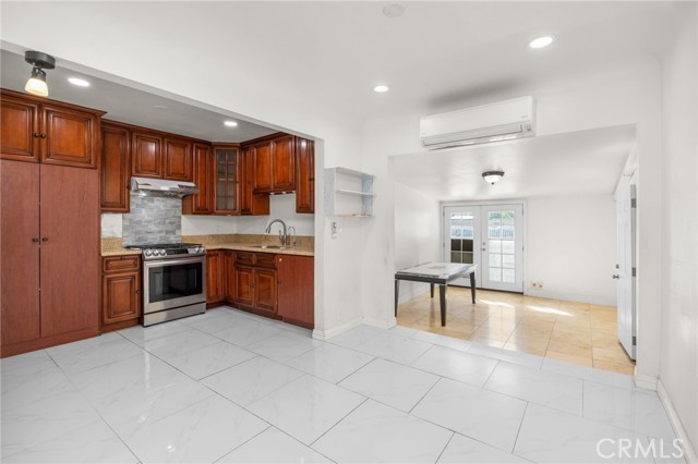 Detail Gallery Image 8 of 45 For 1414 E Thackery, West Covina,  CA 91791 - 4 Beds | 2 Baths