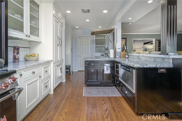 Detail Gallery Image 7 of 50 For 743 Andover Dr, Burbank,  CA 91504 - 4 Beds | 3/1 Baths