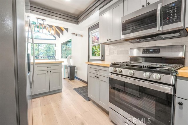 Detail Gallery Image 45 of 50 For 695 Grass Valley Rd, Lake Arrowhead,  CA 92352 - 3 Beds | 2 Baths