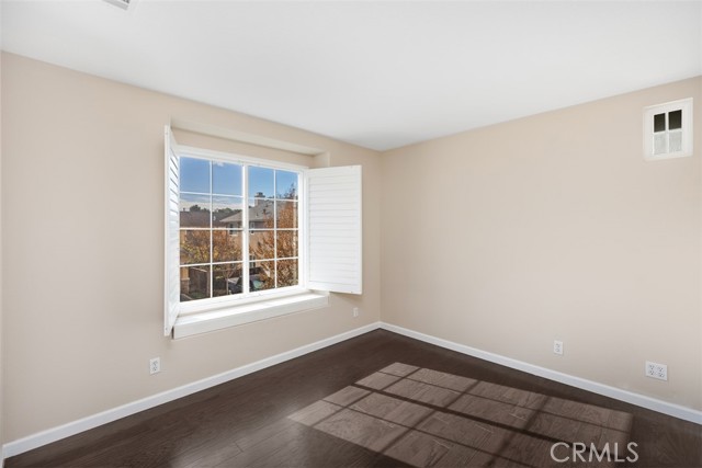 Detail Gallery Image 21 of 56 For 22 Rue Du Chateau, Aliso Viejo,  CA 92656 - 3 Beds | 2/1 Baths
