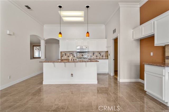Image 9 of 30 For 960 Hemingway Drive