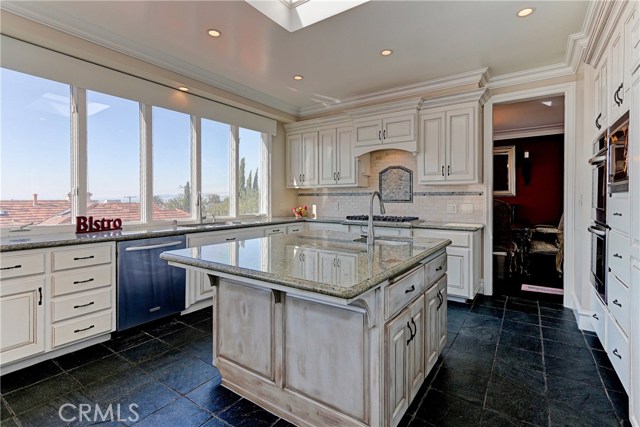 934 Duncan Avenue, Manhattan Beach, California 90266, 5 Bedrooms Bedrooms, ,4 BathroomsBathrooms,Residential,Sold,Duncan,SB17006848