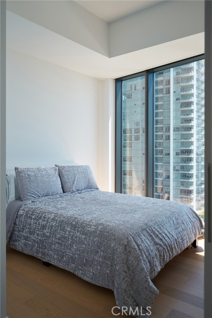 1200 Figueroa, Los Angeles CA: https://media.crmls.org/medias/96894557-01d1-4514-a2ef-a3addbe0d9e9.jpg