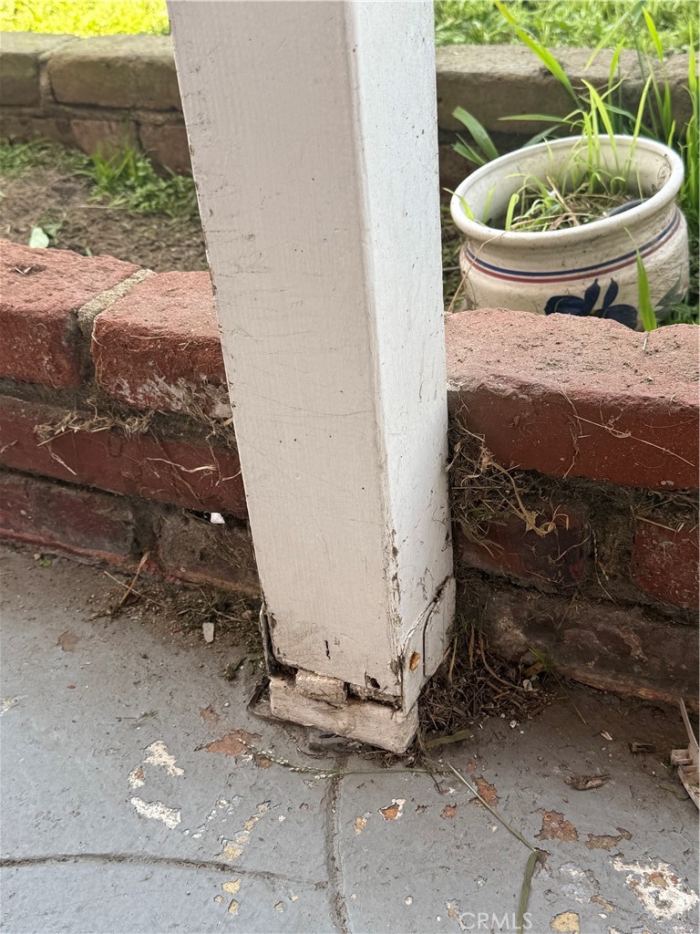https://media.crmls.org/medias/968a5b14-d69a-41c3-8250-48b481dfcb3d.jpg?preset=X-Large