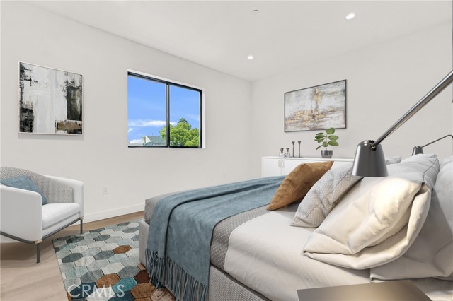 848 N. Hayworth, West Hollywood CA: https://media.crmls.org/medias/968a7be1-2306-4c0d-8d12-250f2fed89b4.jpg