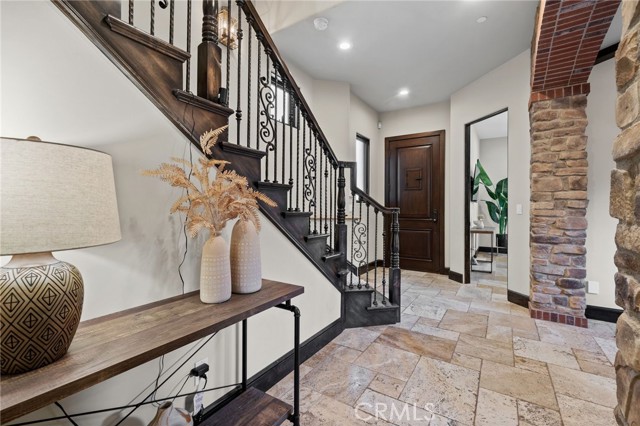 212 Baltimore Avenue, Huntington Beach CA: https://media.crmls.org/medias/968abb6e-70b9-4f3c-976e-1d6a259f28d1.jpg