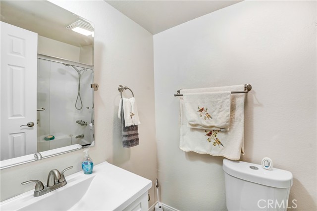 8020 Langdon Avenue, Van Nuys CA: https://media.crmls.org/medias/968aea5d-23ae-4176-93c0-84eaff1b4af6.jpg
