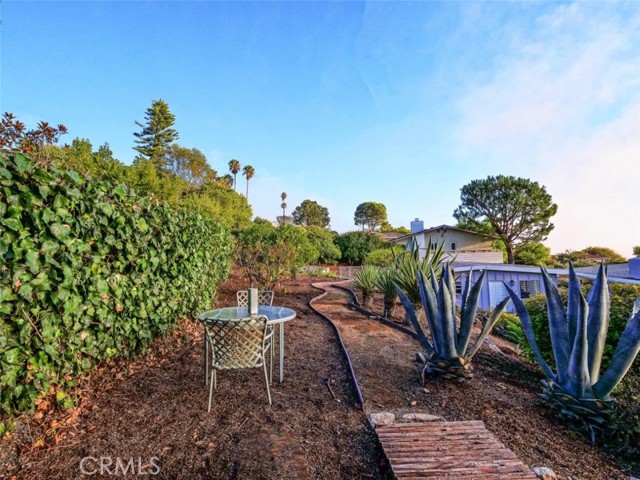 Detail Gallery Image 11 of 45 For 26 Oceanaire Dr, Rancho Palos Verdes,  CA 90275 - 5 Beds | 3/1 Baths