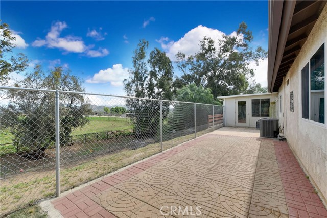 Detail Gallery Image 37 of 43 For 5970 Avenue Juan Bautista, Jurupa Valley,  CA 92509 - 4 Beds | 2 Baths