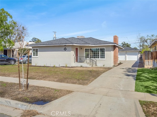 Detail Gallery Image 1 of 1 For 614 W Brown Ave, Fresno,  CA 93705 - 3 Beds | 2 Baths