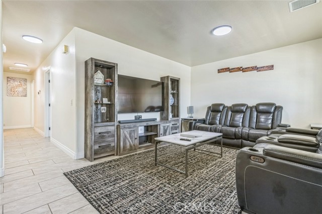 Detail Gallery Image 8 of 30 For 15025 Avenida Ramada, Desert Hot Springs,  CA 92240 - 3 Beds | 2/1 Baths