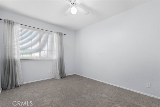 Detail Gallery Image 5 of 16 For 16476 Nisqualli Rd, Victorville,  CA 92395 - 4 Beds | 2 Baths