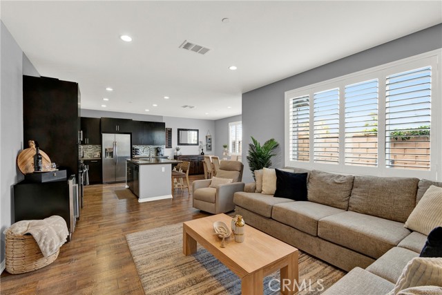 Detail Gallery Image 9 of 40 For 2313 Navigation, Placentia,  CA 92870 - 3 Beds | 2/1 Baths