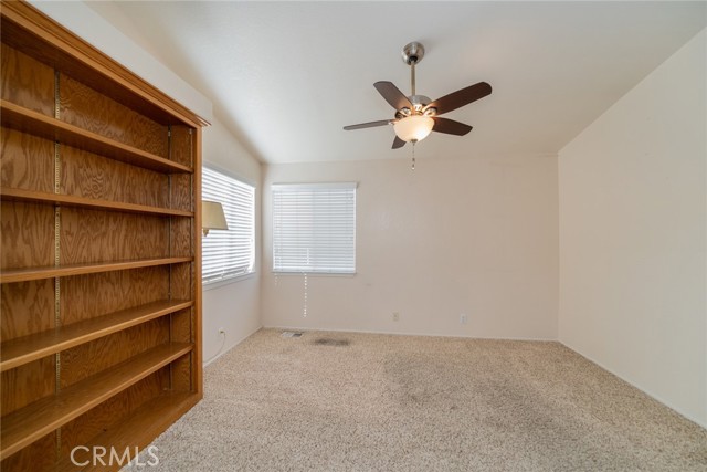 10778 Sonora Road, Phelan CA: https://media.crmls.org/medias/968eeaa0-287c-4bc8-99e2-a71d3a118792.jpg