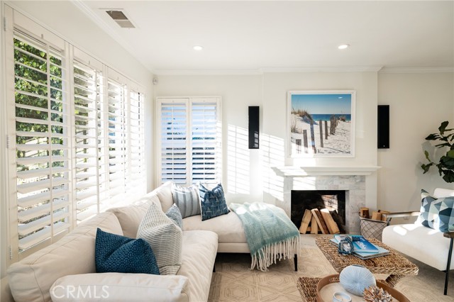 1500 Walnut Avenue, Manhattan Beach, California 90266, 3 Bedrooms Bedrooms, ,2 BathroomsBathrooms,Residential,Sold,Walnut,SB22011905