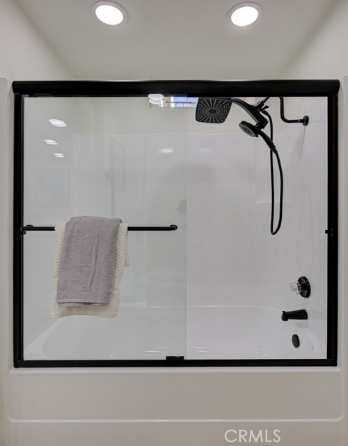 5499 Paseo Del Lago W, Laguna Woods CA: https://media.crmls.org/medias/96900754-4c7c-48a1-84d5-ad6f8ffb26b5.jpg