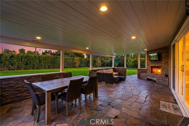 Detail Gallery Image 11 of 64 For 22301 Marilla St, Chatsworth,  CA 91311 - 4 Beds | 3 Baths