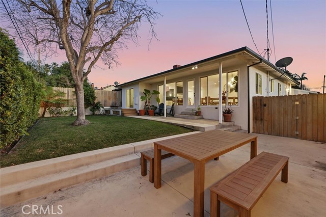 Detail Gallery Image 35 of 37 For 7337 W 88th St, Los Angeles,  CA 90045 - 4 Beds | 4 Baths