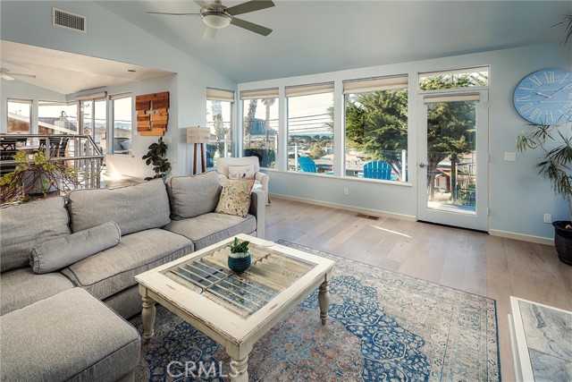 Detail Gallery Image 19 of 44 For 2560 Juniper, Morro Bay,  CA 93442 - 4 Beds | 3 Baths