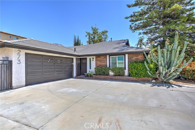 Detail Gallery Image 2 of 46 For 273 Newell Dr, Riverside,  CA 92507 - 3 Beds | 2 Baths