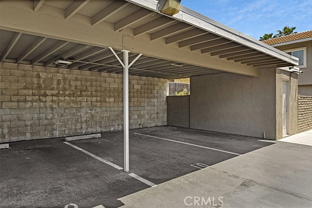 1040 Central Avenue, Riverside CA: https://media.crmls.org/medias/9691d30c-6842-4393-bed3-03fe9faa500c.jpg