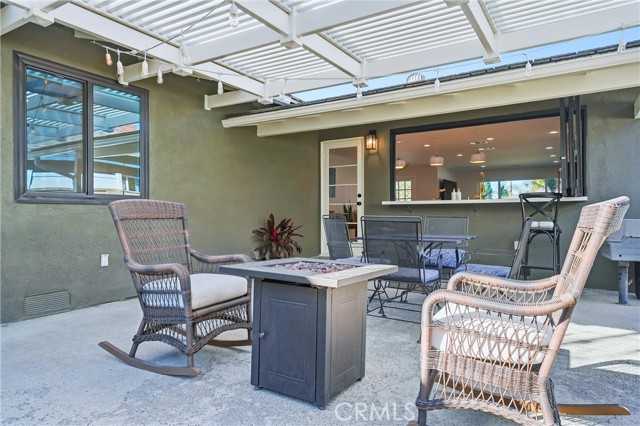 1124 E Maplewood Place, Orange CA: https://media.crmls.org/medias/969262e4-7470-4f49-bd2f-1936ab122c50.jpg