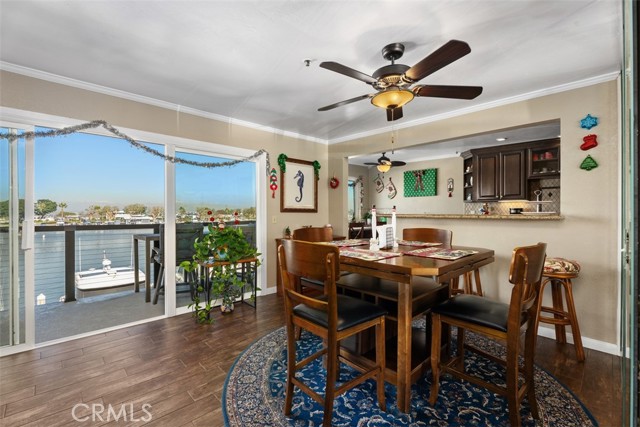 Detail Gallery Image 7 of 48 For 16255 Pacific Cir #204,  Huntington Beach,  CA 92649 - 3 Beds | 3 Baths