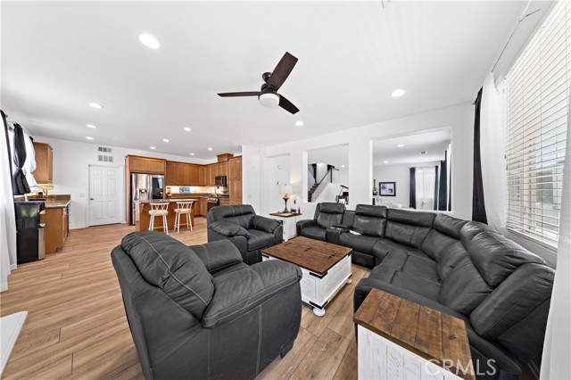 786 Suncup Circle, Hemet CA: https://media.crmls.org/medias/9694b628-5f98-415a-a305-4c6b505d51c9.jpg