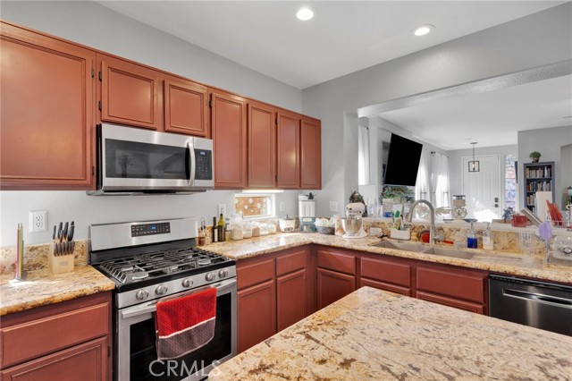 Detail Gallery Image 29 of 37 For 9301 Creosote, Oak Hills,  CA 92344 - 3 Beds | 2 Baths