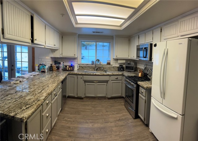 Detail Gallery Image 9 of 29 For 5412 Heath Creek, Wrightwood,  CA 92397 - 3 Beds | 2/1 Baths