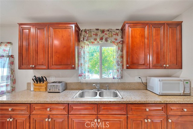 Detail Gallery Image 7 of 25 For 1462 E Burton St, Anaheim,  CA 92805 - 2 Beds | 2 Baths