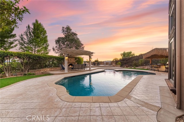 Detail Gallery Image 11 of 75 For 31345 Avenida Del Reposo, Temecula,  CA 92591 - 5 Beds | 3/1 Baths