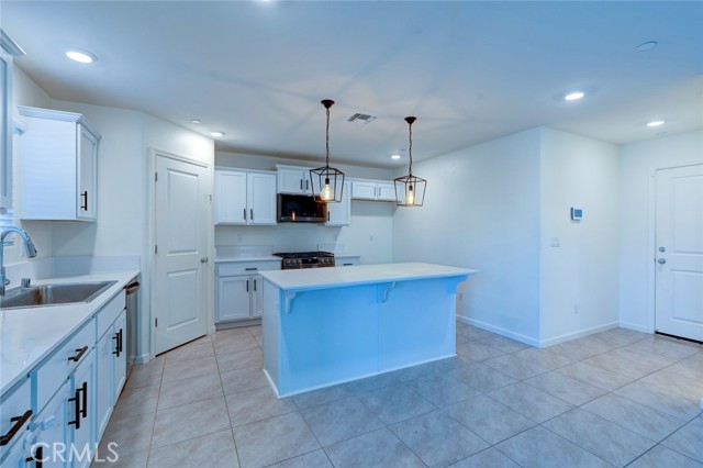 Detail Gallery Image 28 of 75 For 753 Heitz Way, Merced,  CA 95348 - 5 Beds | 3/1 Baths