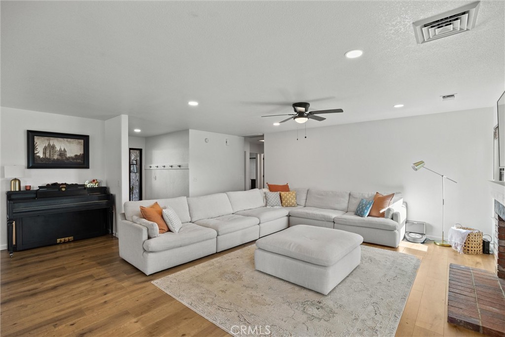 96973D58 766D 475B A7B1 648E8B8B76E8 3729 Wasatch Drive, Redding, Ca 96001 &Lt;Span Style='BackgroundColor:transparent;Padding:0Px;'&Gt; &Lt;Small&Gt; &Lt;I&Gt; &Lt;/I&Gt; &Lt;/Small&Gt;&Lt;/Span&Gt;