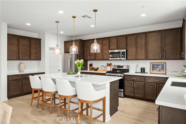 Detail Gallery Image 19 of 54 For 35320 Aubrey, Beaumont,  CA 92223 - 4 Beds | 3 Baths