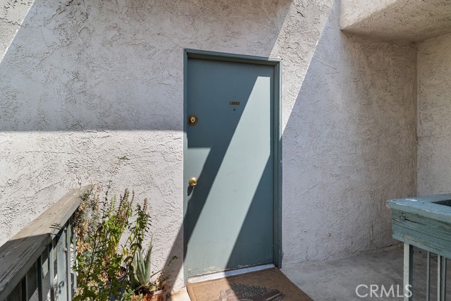 Detail Gallery Image 25 of 37 For 8601 International Ave, Canoga Park,  CA 91304 - 2 Beds | 1 Baths