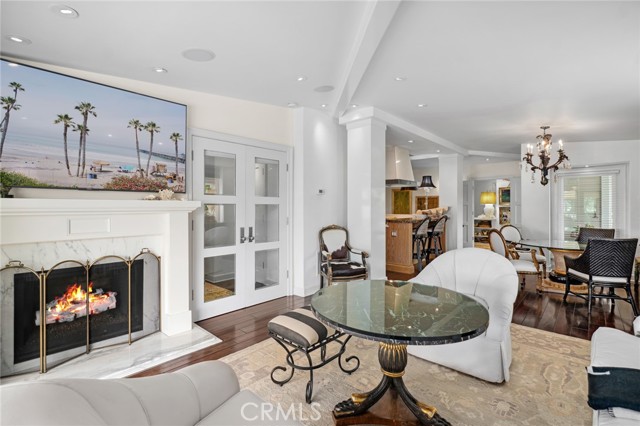 1030 Bayside Cove, Newport Beach CA: https://media.crmls.org/medias/9698125e-8f93-4ba4-bf20-1f8f11913ffc.jpg
