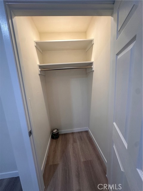 Detail Gallery Image 10 of 17 For 19115 Ludlow, Porter Ranch,  CA 91326 - 1 Beds | 1 Baths