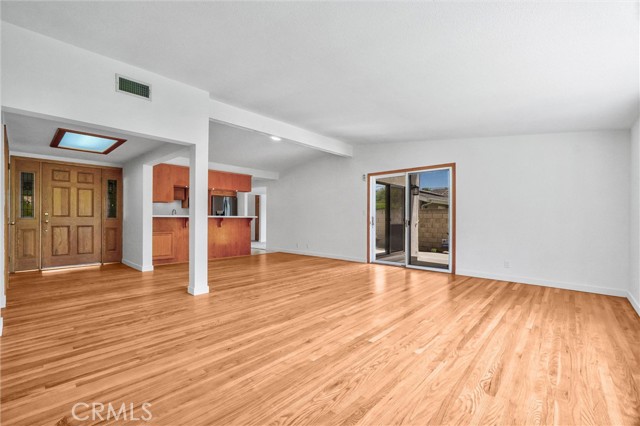14141 Clarissa Lane, North Tustin CA: https://media.crmls.org/medias/9698ceb0-ccc4-4faa-aab8-dbb7b4153a4e.jpg