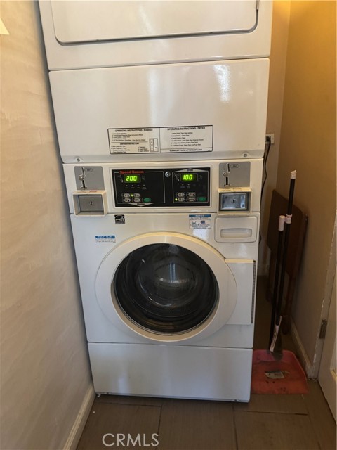 1220 S Westlake Avenue, Los Angeles CA: https://media.crmls.org/medias/96995c26-43b3-4404-880a-1b637233d452.jpg