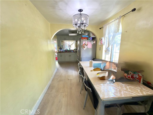 Detail Gallery Image 6 of 14 For 4061 W 101st, Inglewood,  CA 90304 - 3 Beds | 2 Baths