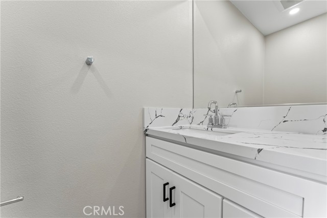 Detail Gallery Image 13 of 33 For 817 S Plymouth Pl, Anaheim,  CA 92806 - 3 Beds | 2/1 Baths