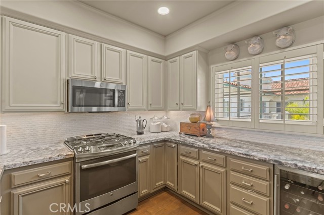 Detail Gallery Image 2 of 45 For 1901 E Ocean Bld #406,  Long Beach,  CA 90802 - 2 Beds | 2/1 Baths