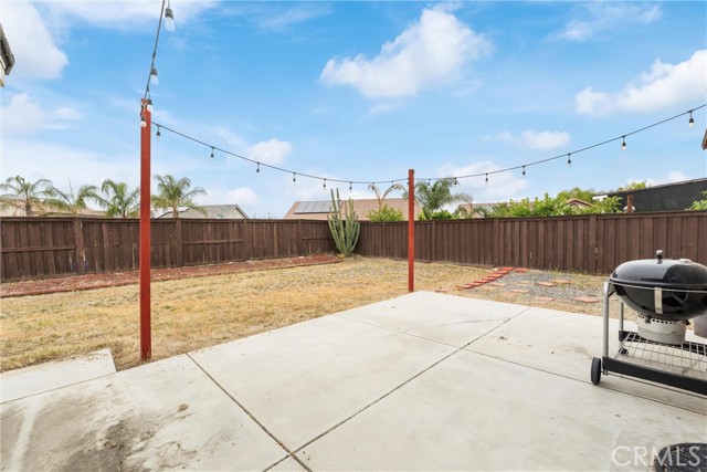 809 Early Dawn Way, San Jacinto CA: https://media.crmls.org/medias/969ab139-96ad-46fa-b570-fa409df6409e.jpg