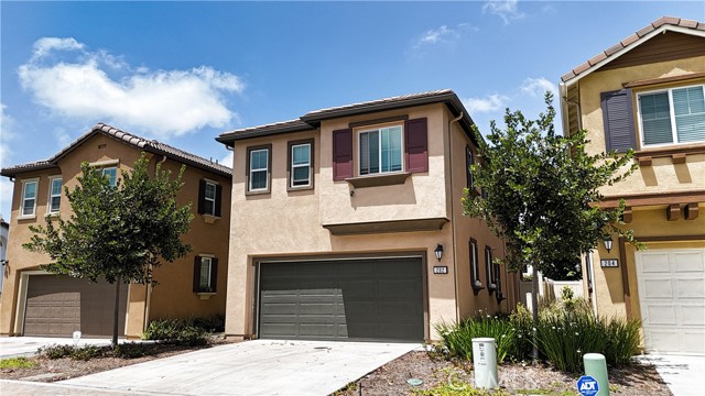 202 Bay Laurel Court, Vista CA: https://media.crmls.org/medias/969bfc1b-77da-430e-8597-c68b7e0cc2f9.jpg