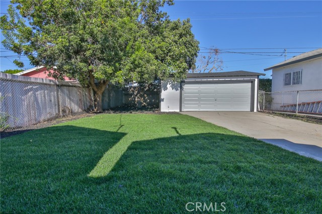 Detail Gallery Image 31 of 41 For 1335 W 68th, Los Angeles,  CA 90044 - 2 Beds | 2 Baths