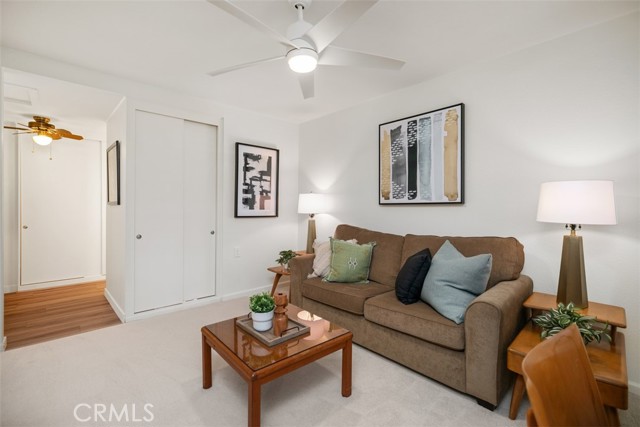 933 Avenida Majorca, Laguna Woods CA: https://media.crmls.org/medias/969d96bb-3798-400b-a230-44fbeb80c129.jpg