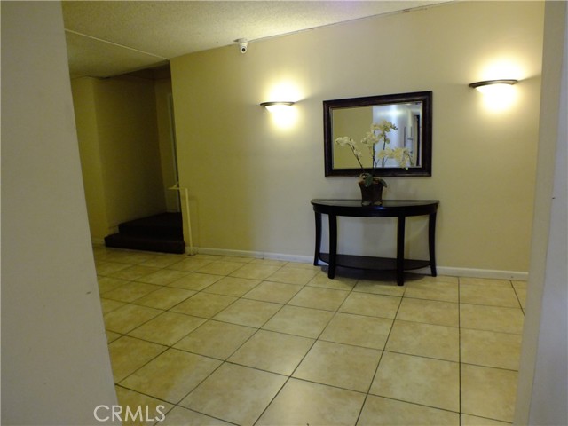 5339 Newcastle Avenue #205, Encino (los Angeles), CA, 91316 5339 Newcastle Avenue #205, Encino (los Angeles), CA, 91316