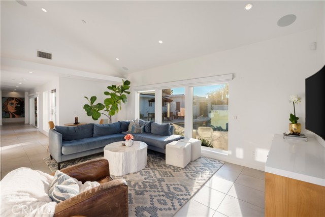 Detail Gallery Image 17 of 55 For 2630 San Angelo Dr, Claremont,  CA 91711 - 4 Beds | 3/1 Baths